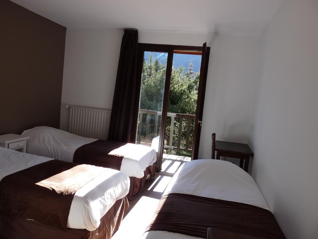 Auberge De Violaine Le Monetier-les-Bains Ruang foto