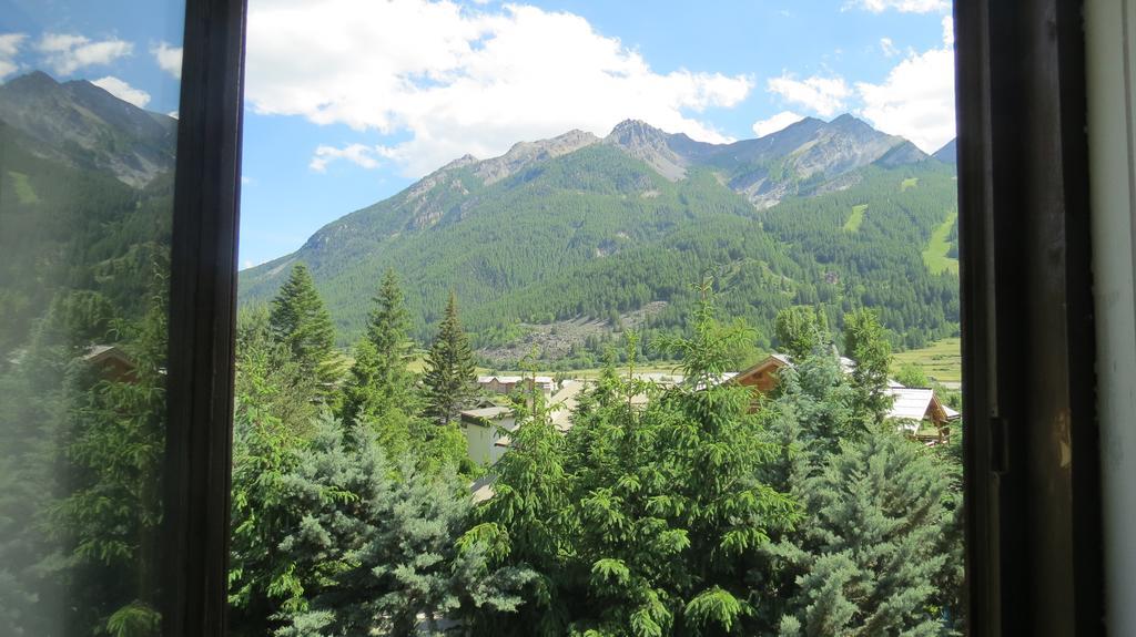 Auberge De Violaine Le Monetier-les-Bains Bagian luar foto